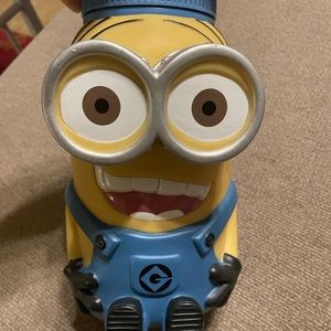 Universal Studios Minion Refillable Sipper Cup